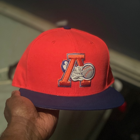 Baseball Cap - Picture 1 of 5
